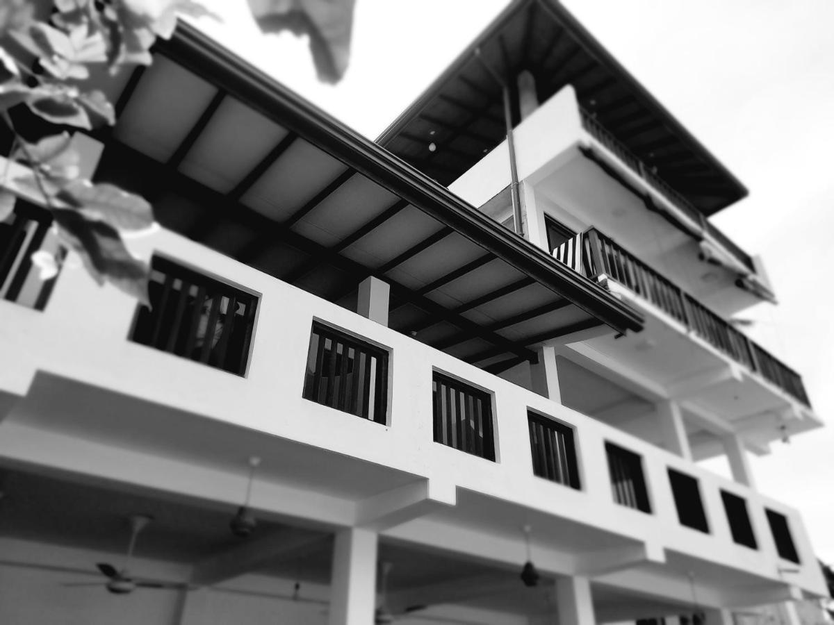 Chill House Make A Good Story With Infinite Ocean Surf And Stay Weligama Zewnętrze zdjęcie