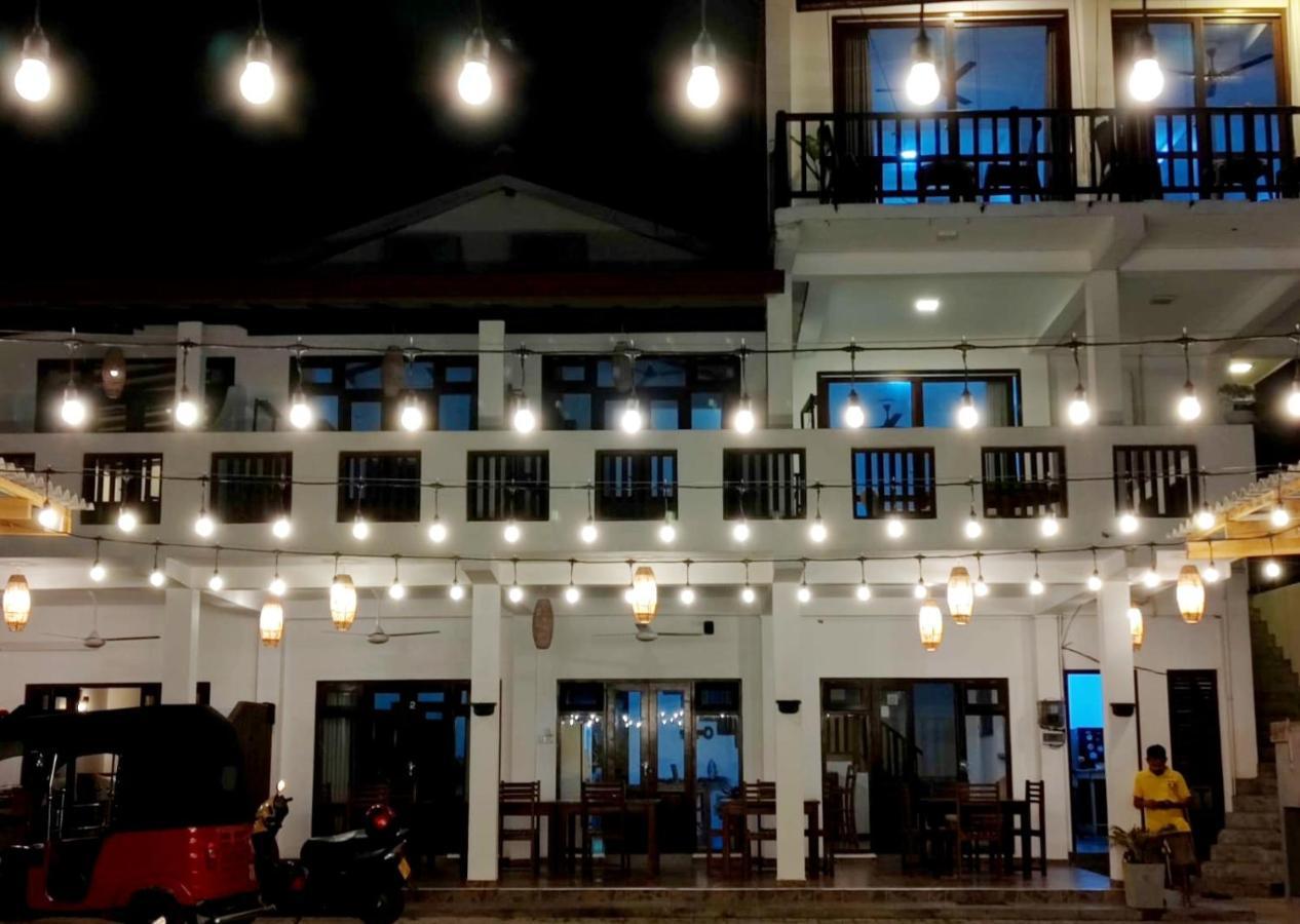 Chill House Make A Good Story With Infinite Ocean Surf And Stay Weligama Zewnętrze zdjęcie