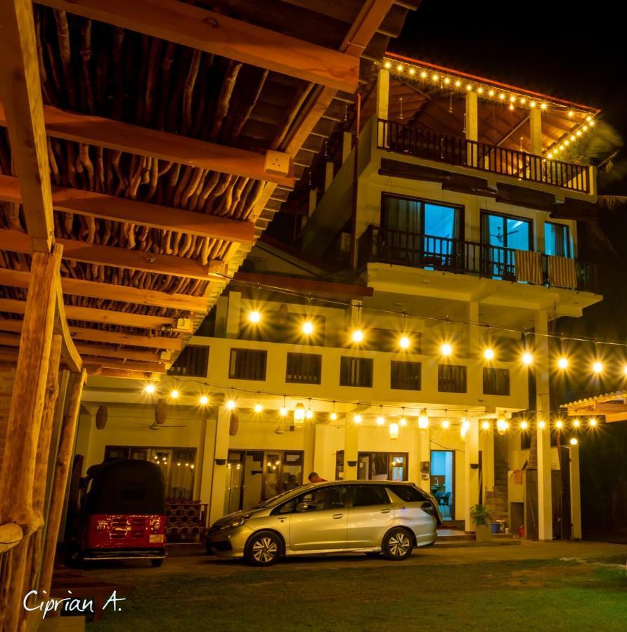 Chill House Make A Good Story With Infinite Ocean Surf And Stay Weligama Zewnętrze zdjęcie
