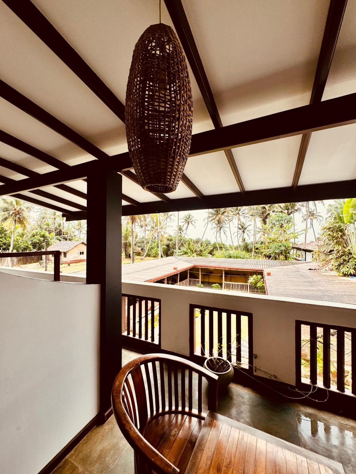 Chill House Make A Good Story With Infinite Ocean Surf And Stay Weligama Zewnętrze zdjęcie